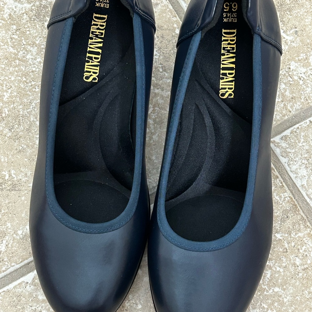 NEW DreamPairs Women's navy blue pumps- Edena Chunky Low Block Heel Pumps